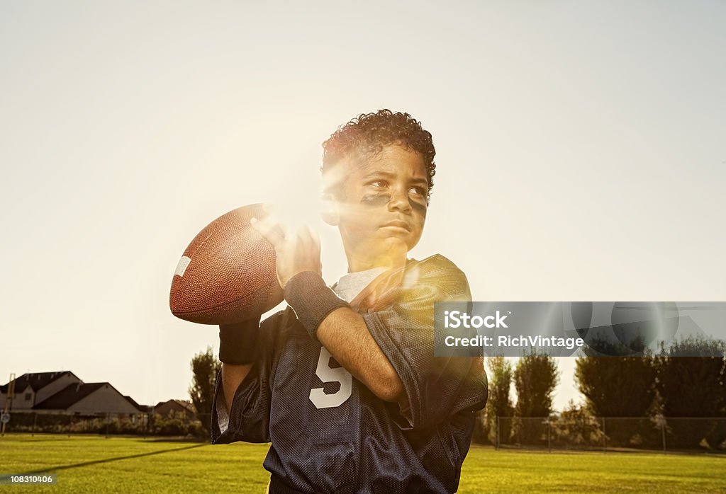 Bandeira de futebol americano-Quarterback - Foto de stock de Criança royalty-free