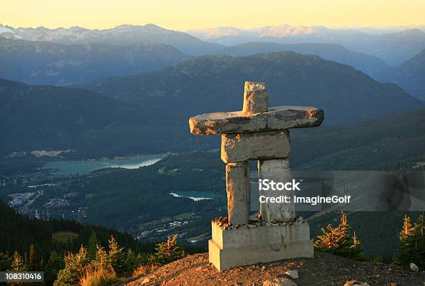 Inuitsteindenkmal In Whistler Stockfoto und mehr Bilder von Inuit-Steindenkmal - Inuit-Steindenkmal, Kanada, Whistler - Britisch-Kolumbien