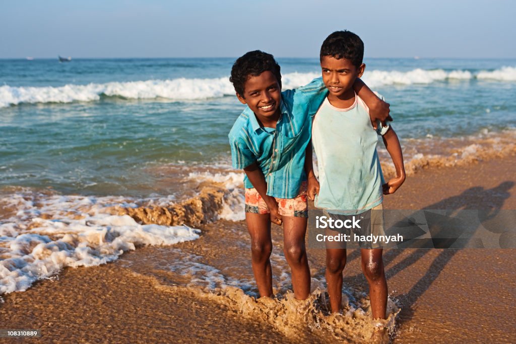 Zwei indische Jungen auf dem Strand - Lizenzfrei Bundesstaat Kerala Stock-Foto