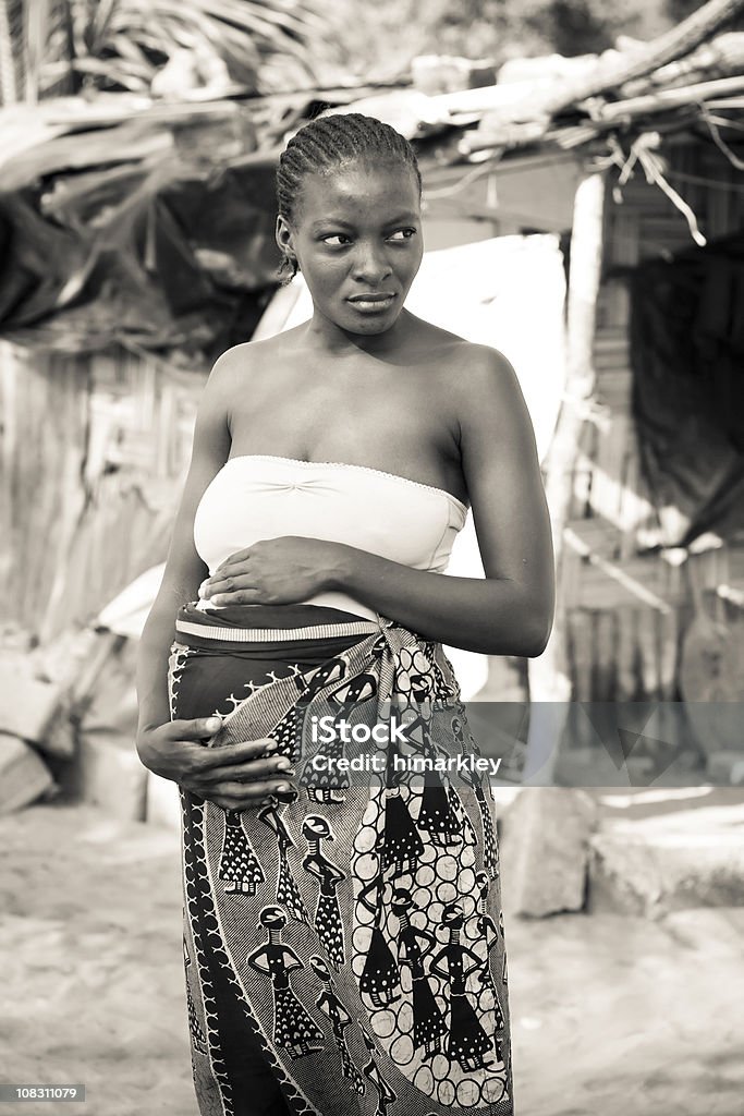 Беременные Африканская женщина - Стоковые фото Бедность роялти-фри