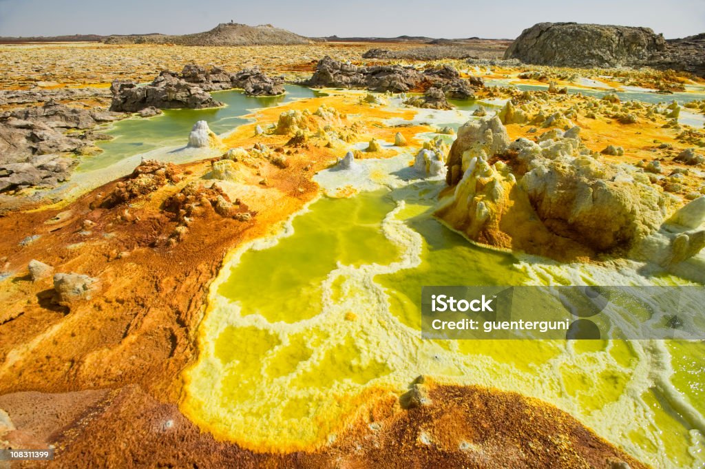 explosion in den Krater des Vulkans Dallol Danakil Depression, Äthiopien - Lizenzfrei Danakil-Wüste Stock-Foto