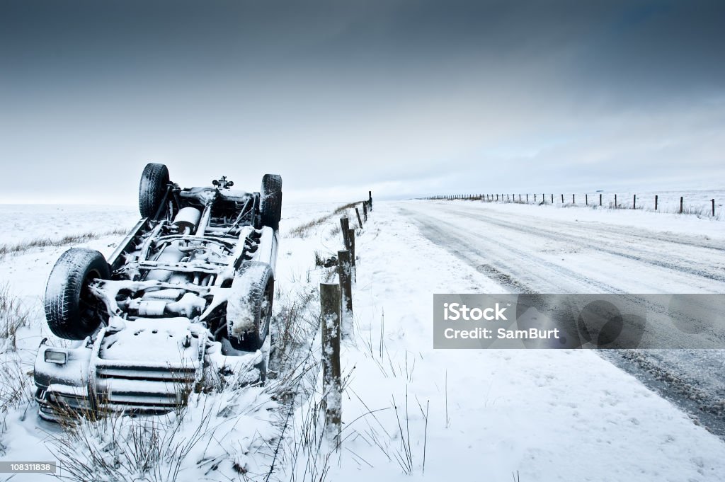 Auto Unfall im Winter Snow - Lizenzfrei Autounfall Stock-Foto