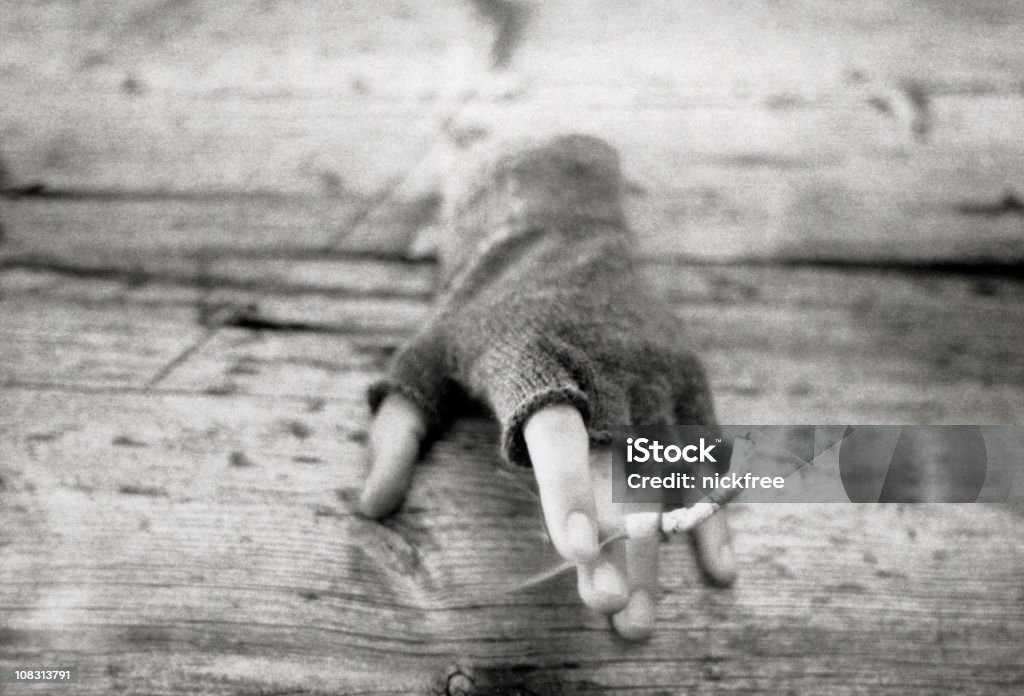 Mano de trabajo para fumadores - Foto de stock de Blanco y negro libre de derechos