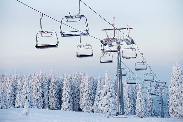 ski lift - tourism panoramas winter travel locations stock-fotos und bilder
