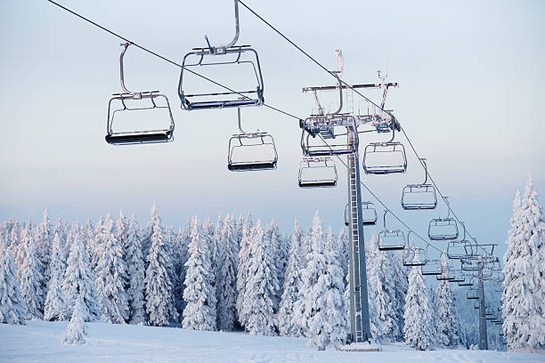 teleférico de ski - europe travel destinations horizontal slovenia - fotografias e filmes do acervo