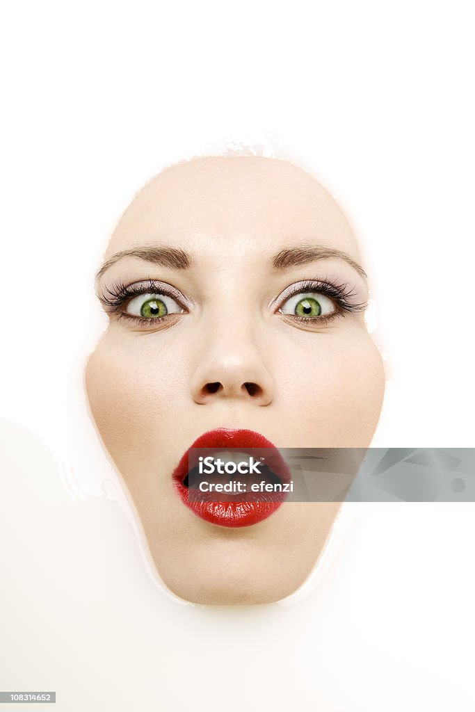 Faccia nel latte - Foto stock royalty-free di Latte