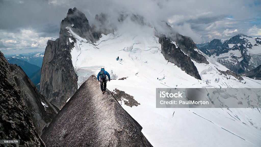 Montañismo en Canadá - Foto de stock de Escalada en roca libre de derechos