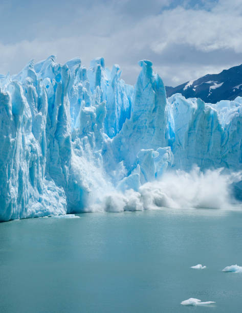istock Broken ice formations of the Perito Moreno Glacier 108315805