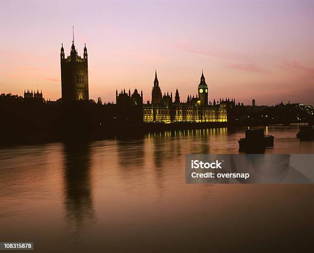 Foto de Golden Londres e mais fotos de stock de Big Ben - Big Ben, Capitais internacionais, Casas do Parlamento - Cidade de Westminster