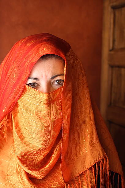 istock Arabic Woman 108315981
