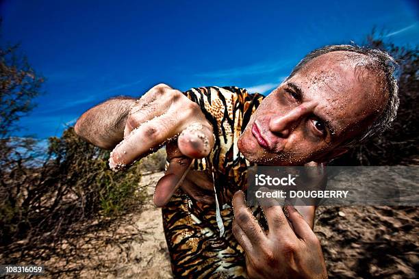 Cave Homem - Fotografias de stock e mais imagens de 50-54 anos - 50-54 anos, Adulto, Adulto maduro