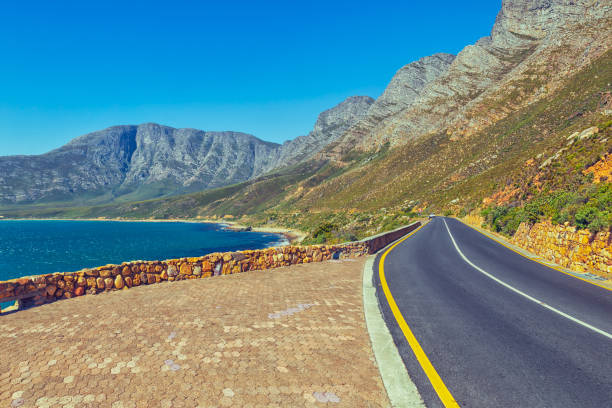 istock Cape peninsula scenic drive with ocean and mountains view 1083160896