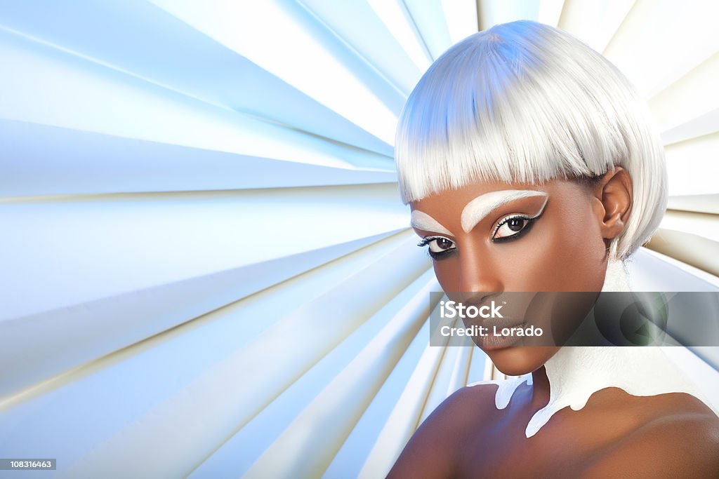 Branco maquiagem - Foto de stock de Mulheres royalty-free