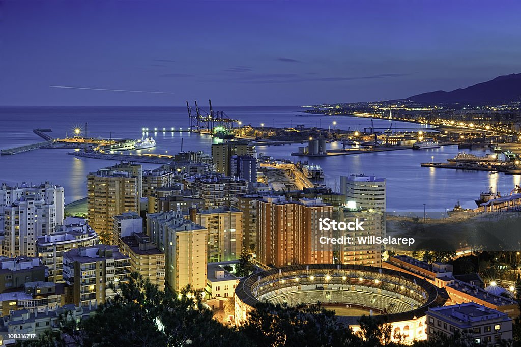 Vista de Málaga, no crepúsculo - Royalty-free Andaluzia Foto de stock