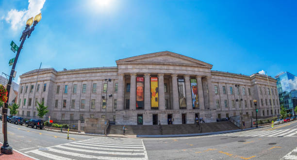 Washington DC: Front facade view in large angle with National Portrait Gallery. Founded in 1962 and opened to the public in 1968, it is part of the Smithsonian Institution.