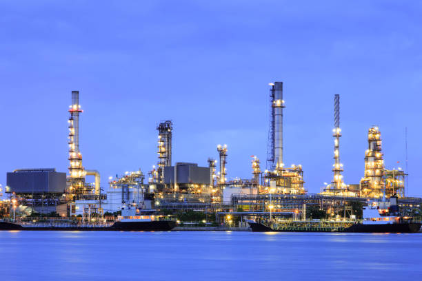 istock Oil refinery at twilight 1083275964