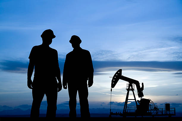 istock Meeting at Dawn at oil drill 108327745