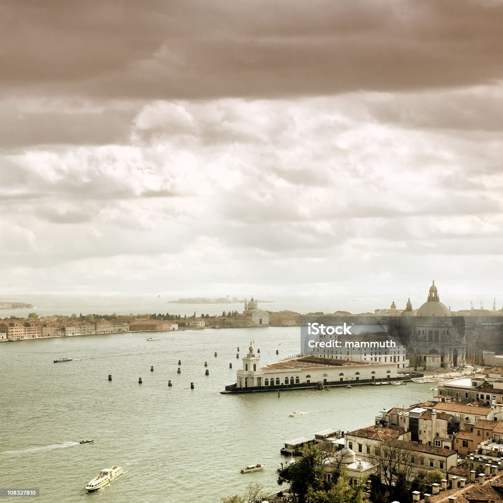 A Lagoa Veneziana & de Santa Maria da Saúde - Royalty-free Acima Foto de stock