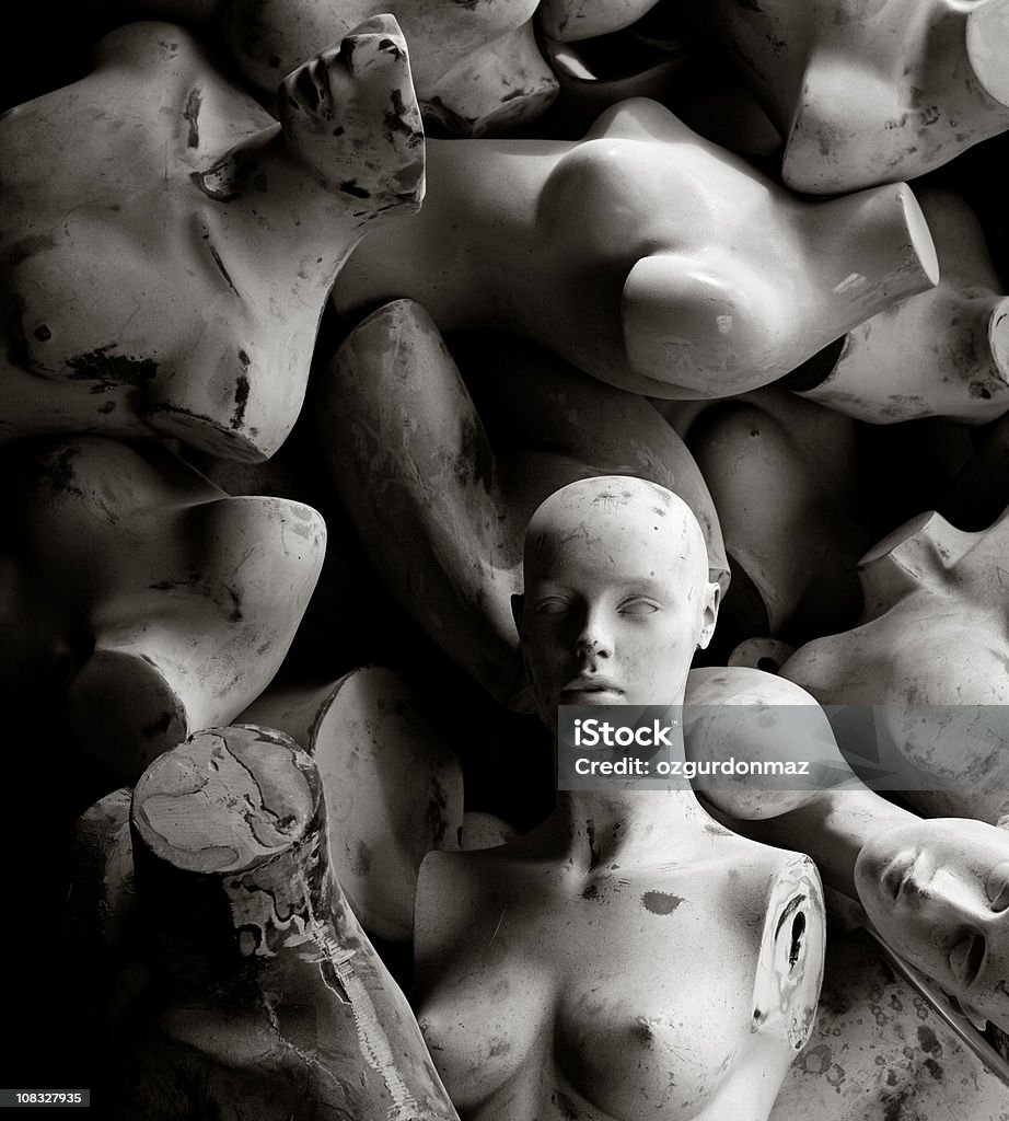 Покинутый mannequins - Стоковые фото Сломанный роялти-фри