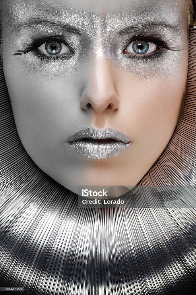 Mulher com maquiagem de prata - Foto de stock de Prateado royalty-free