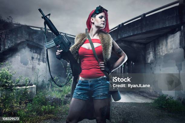 판매후 Apocalyptic 여자아이 도시 전사에 대한 스톡 사진 및 기타 이미지 - 도시 전사, M16 소총, 쥠