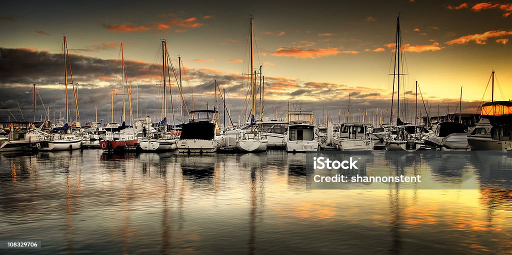 Golden Marina - Lizenzfrei Wasserfahrzeug Stock-Foto