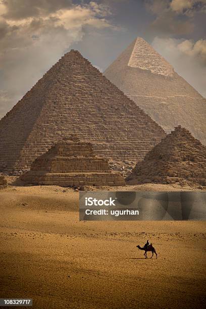 Piramidy - zdjęcia stockowe i więcej obrazów Egipt - Egipt, Piramida - Konstrukcja budowlana, Piramida - Figura geometryczna