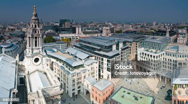 ロンドンの街並みの上にドラマチックな Stormclouds パタノスタースクエアの英国証券取引所 - パタノスタースクエアのストックフォトや画像を多数ご用意 - パタノスタースクエア, ロンドン証券取引所, イギリス