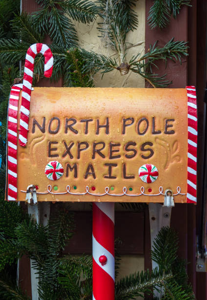 istock Christmas Santa Claus letter mailbox 1083321466