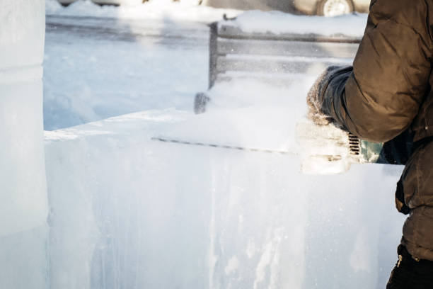 istock ice statues sculptures out of ice 1083430156