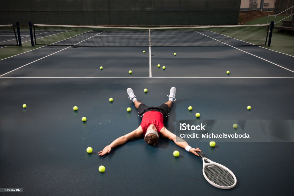 Épuisé - Photo de Tennis libre de droits