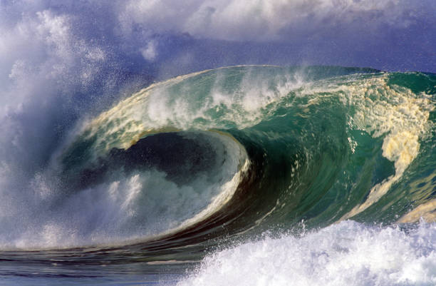 istock USA Hawaii O'ahu, North Shore, Waimea Bay. 108347807