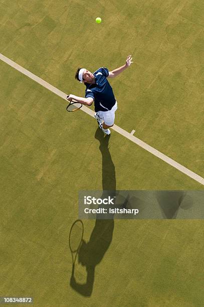 Tenista Foto de stock y más banco de imágenes de Tenis - Tenis, Saque - Deporte, Vista elevada