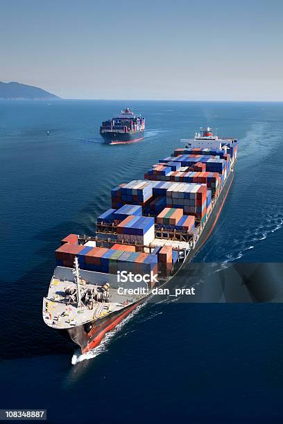 貨物輸送陸運 - 貨物運送のストックフォトや画像を多数ご用意 - 貨物運送, 貨物船, 船舶輸送