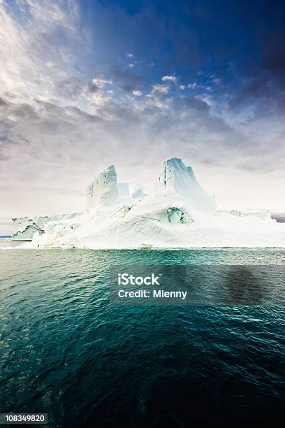 Grenlandia Biegun Północny Arctic Iceberg - zdjęcia stockowe i więcej obrazów Arktyka - Arktyka, Badanie, Bez ludzi