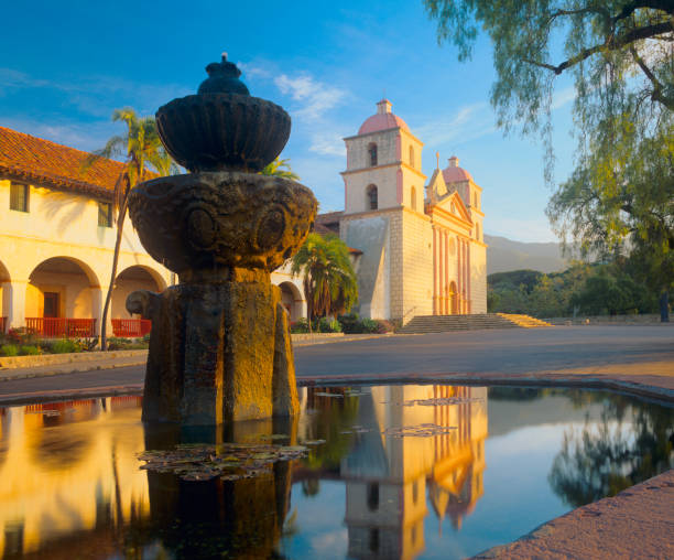 misja santa barbara - mission santa barbara zdjęcia i obrazy z banku zdjęć