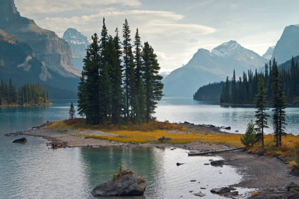 istock majestic Spirit Island 108350243