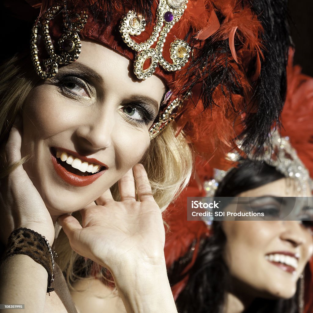 Figurante sorridente no palco grande - Royalty-free Cabaret Foto de stock