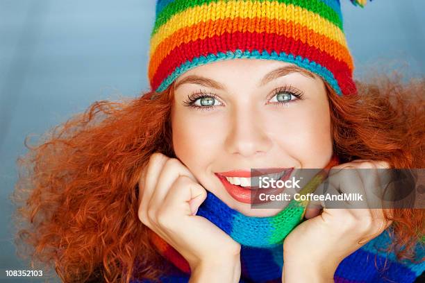 Arcoíris De Inverno - Fotografias de stock e mais imagens de Adulto - Adulto, Beleza, Cabelo Encaracolado