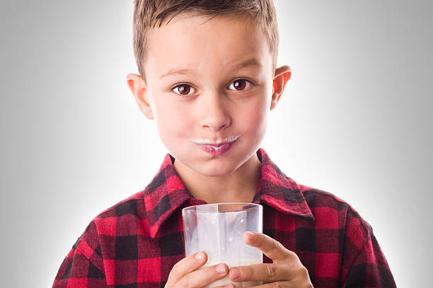 bebidas de leite - milk mustache imagens e fotografias de stock
