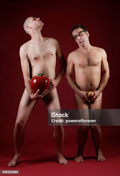 Porównanie Jabłka - zdjęcia stockowe i więcej obrazów Penis - Penis, Mężczyźni, Nagi