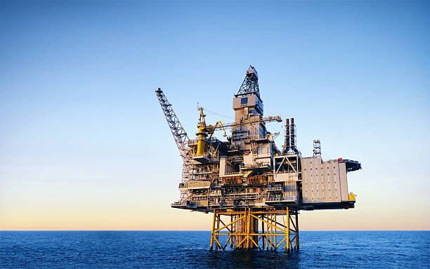 plataforma de petróleo - offshore drilling - fotografias e filmes do acervo