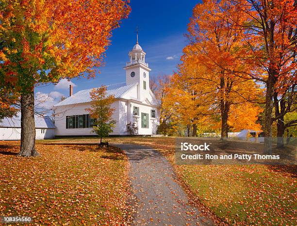 추절 In 미시오네스 가을에 대한 스톡 사진 및 기타 이미지 - 가을, 버몬트, 교회