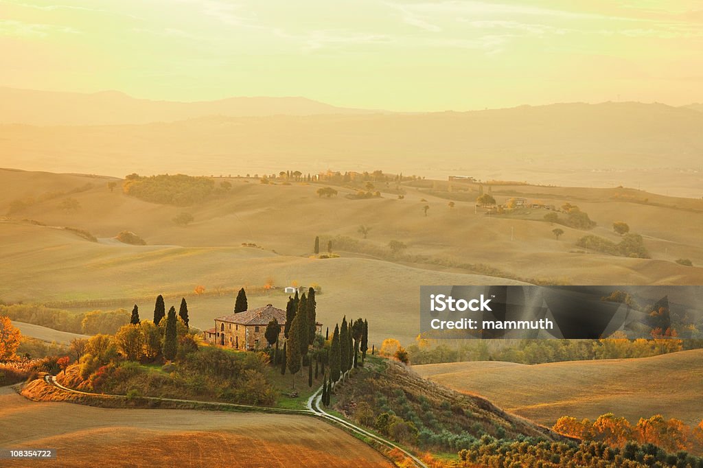 Farm in Toscana - Foto stock royalty-free di Toscana - Italia