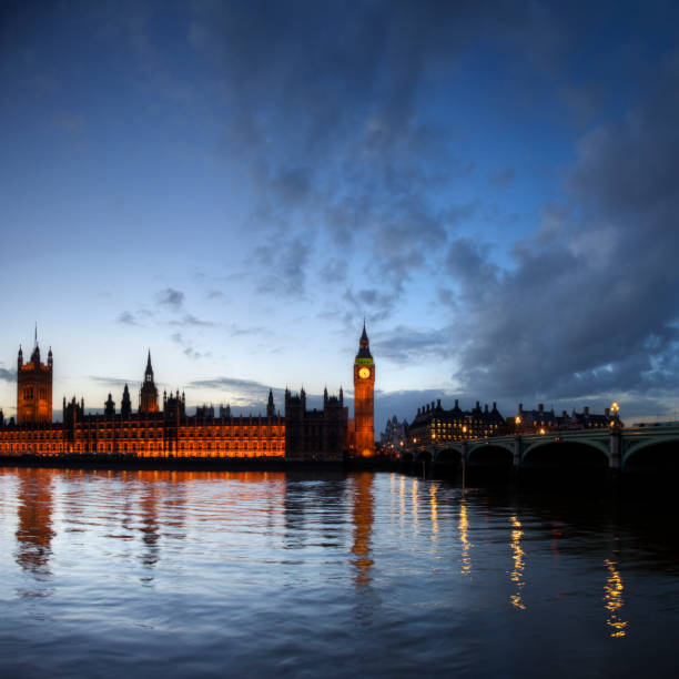 big ben et les chambres du parlement, londres, de nuit - big ben london england hdr houses of parliament london photos et images de collection