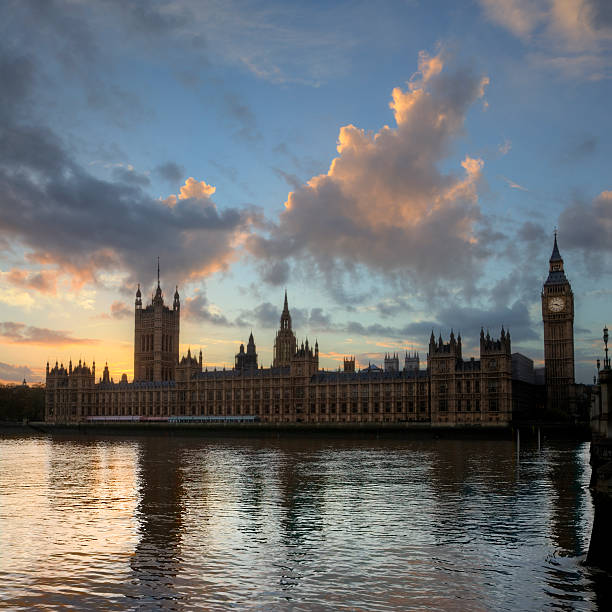 big ben et les chambres du parlement, londres, de nuit - big ben london england hdr houses of parliament london photos et images de collection