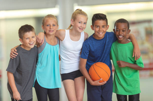 istock Kid's basketball team 1083560270