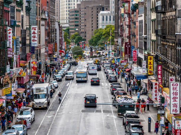 istock Lower Manhattan cityscape - Chinatown, NYC, USA 1083622588