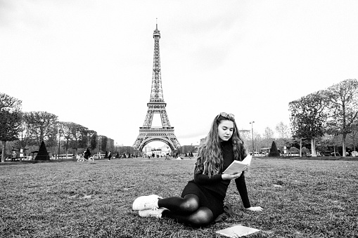 Tourist woman at Eiffel tower