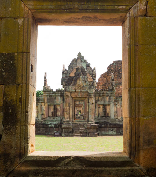 заповедник аспарагсат муангтам - thailand buriram temple hinduism стоковые фото и изображения